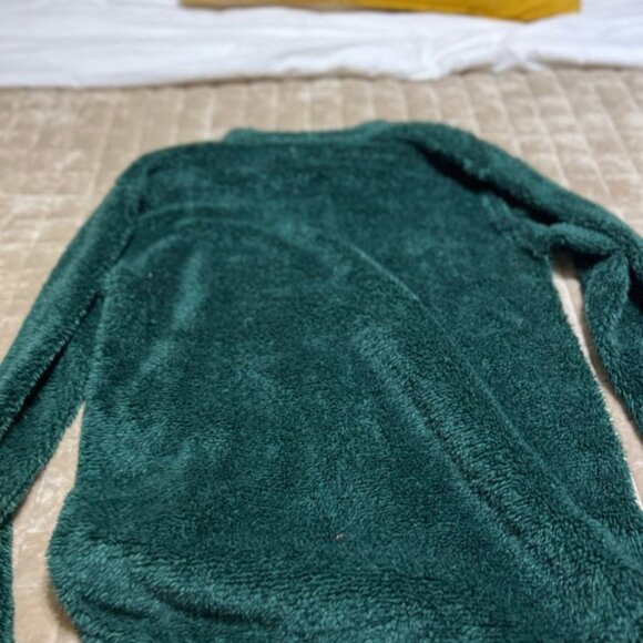 Forest Green Cowl Neck Sweater with Plush Texture - Picture 3 of 3